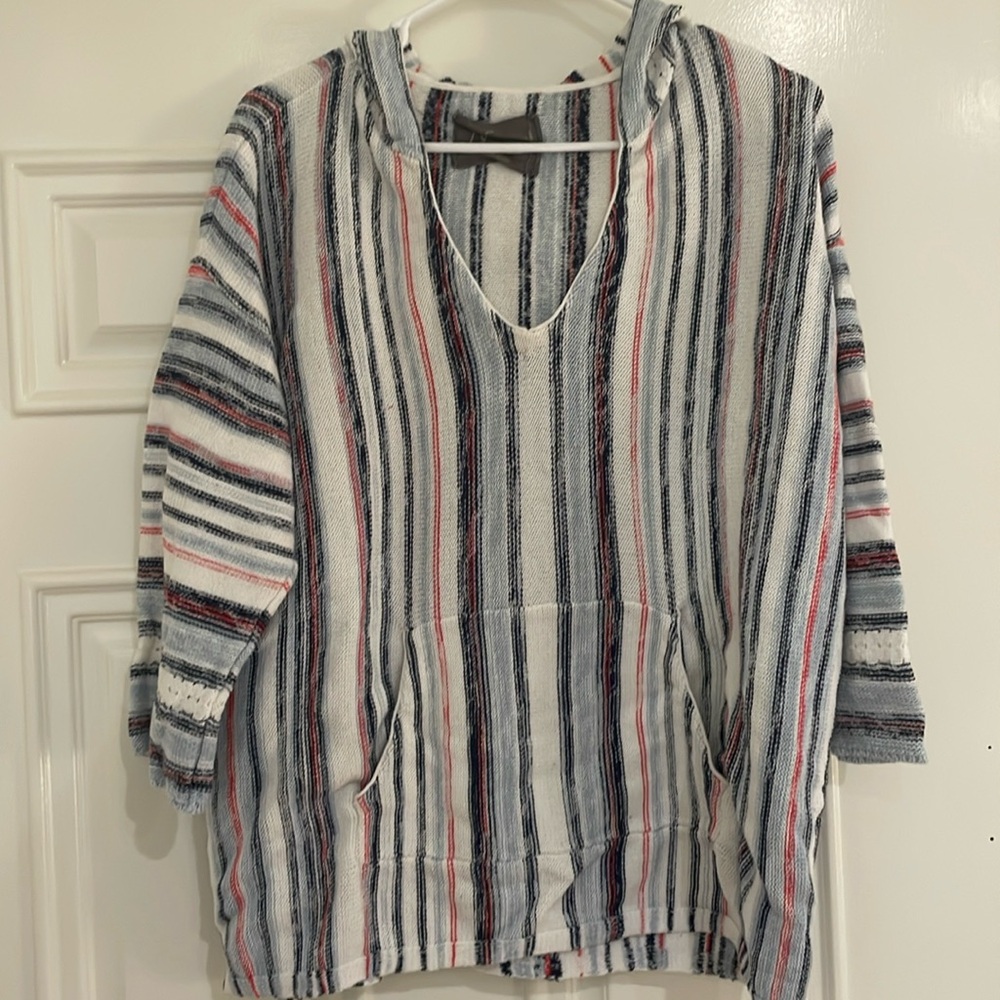 Natural Reflections Red, White, and Blue Pull Over Hooded Sweater.  Size: L